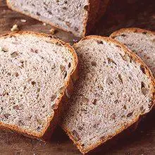 Kruh od cjelovitog zrna: korist i šteta