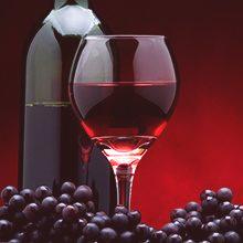 Червено вино: полезни свойства и възможна вреда