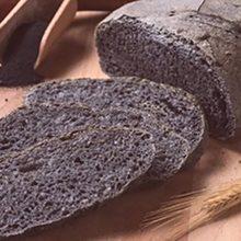 Хляб с въглища: ползите и възможните вреди